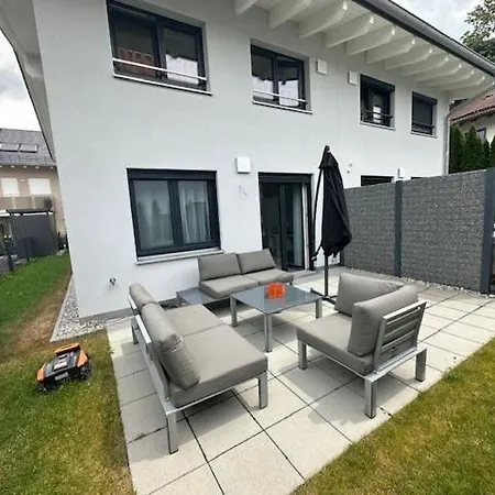 Ferienhaus Brunnthal Prázdninový dům Brunnthal